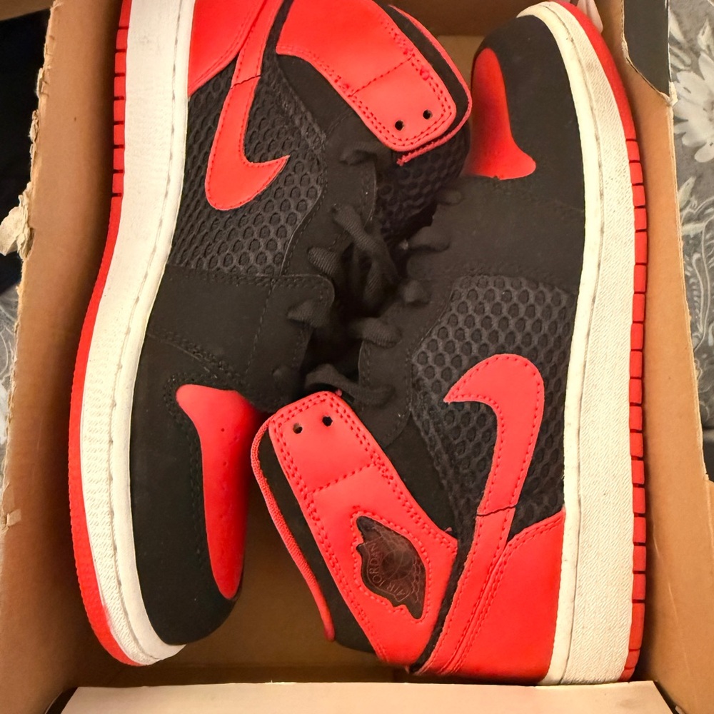 Rare Jordan Air 1 Phat Black and Siren Red Sneakers 7Y